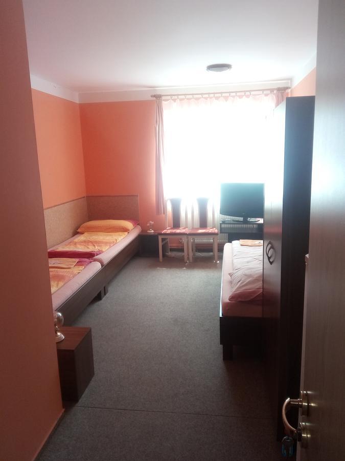 Penzion Menšík Kroměříž Exterior foto