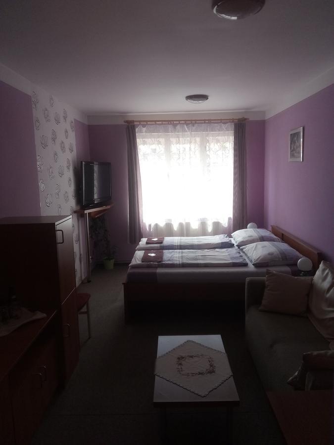 Penzion Menšík Kroměříž Exterior foto