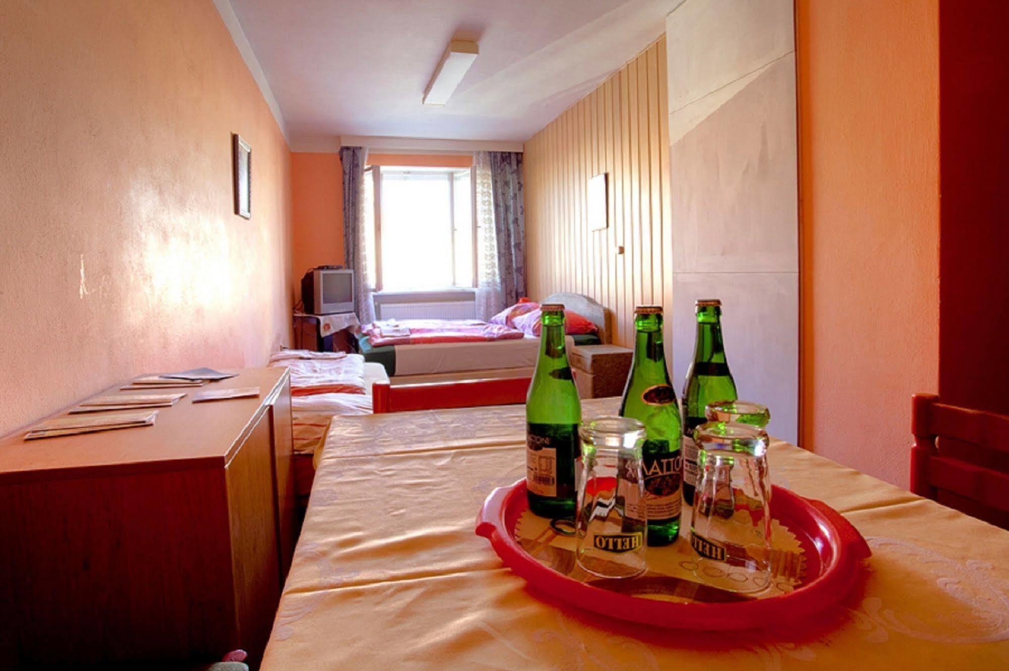 Penzion Menšík Kroměříž Exterior foto