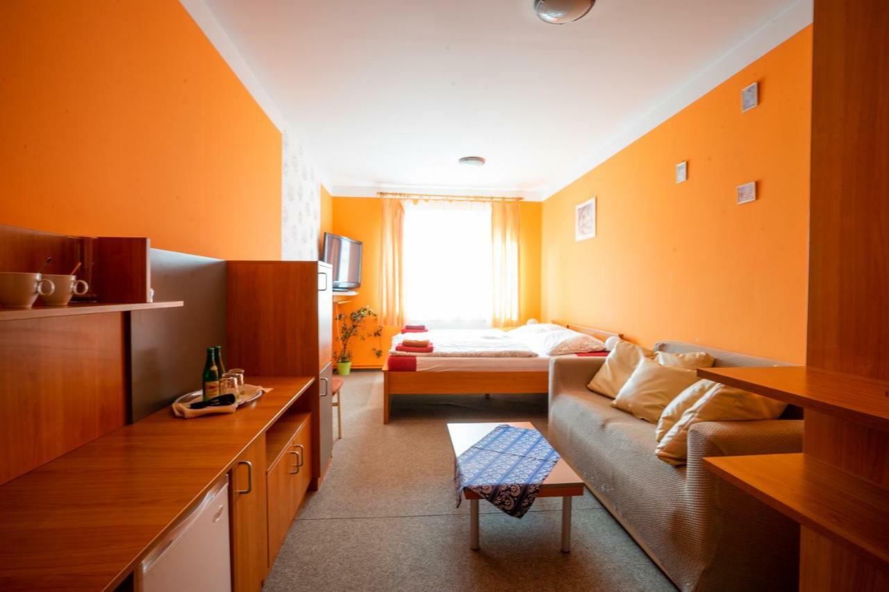 Penzion Menšík Kroměříž Exterior foto